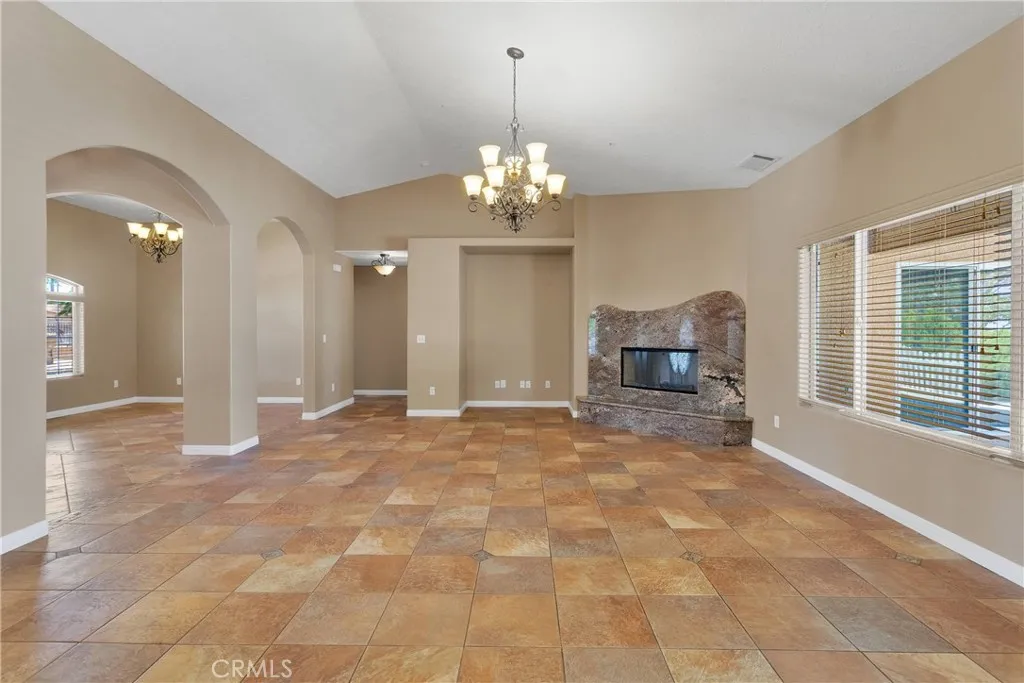 14572 Sultana Street, Hesperia, California 92345 home-pic-12