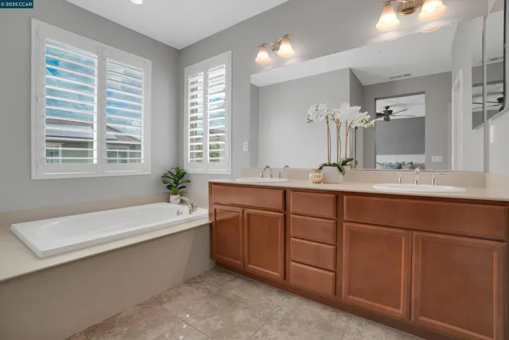1664 Bedford Ct, Brentwood, California 94513