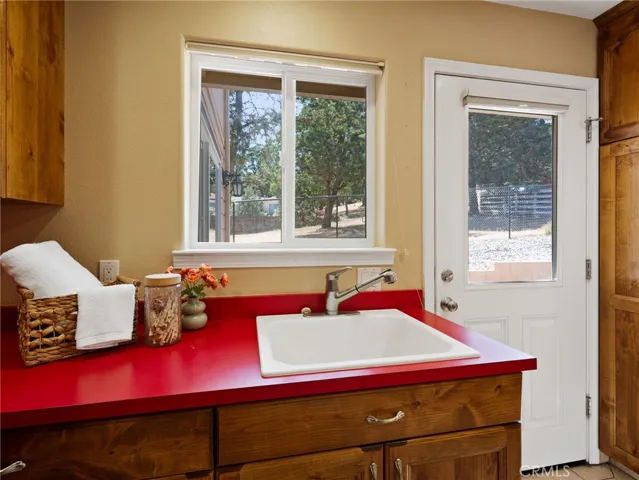 2979 Keeling Avenue, Lakeport, California 95453
