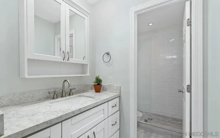 10669 San Diego Mission Rd 203, San Diego, California 92108