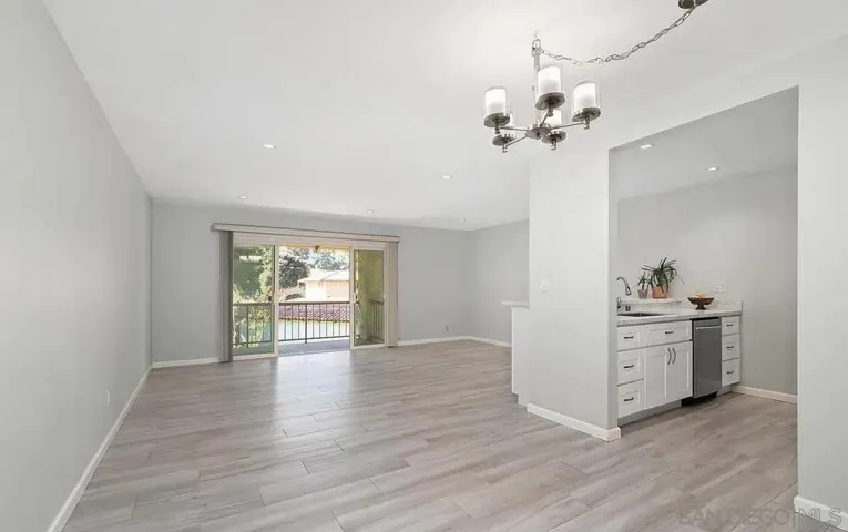 10669 San Diego Mission Rd 203, San Diego, California 92108