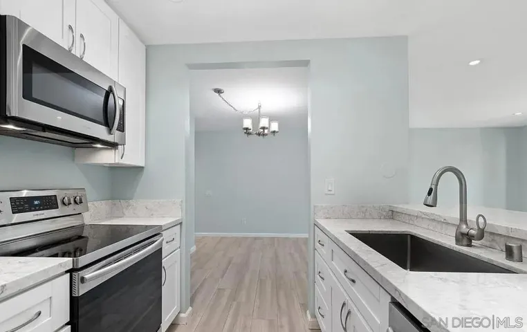 10669 San Diego Mission Rd 203, San Diego, California 92108