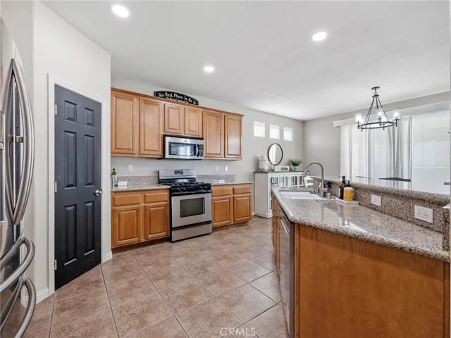 2190 2190 Diamond Avenue, Barstow, California 92311