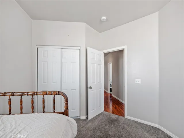 2190 2190 Diamond Avenue, Barstow, California 92311
