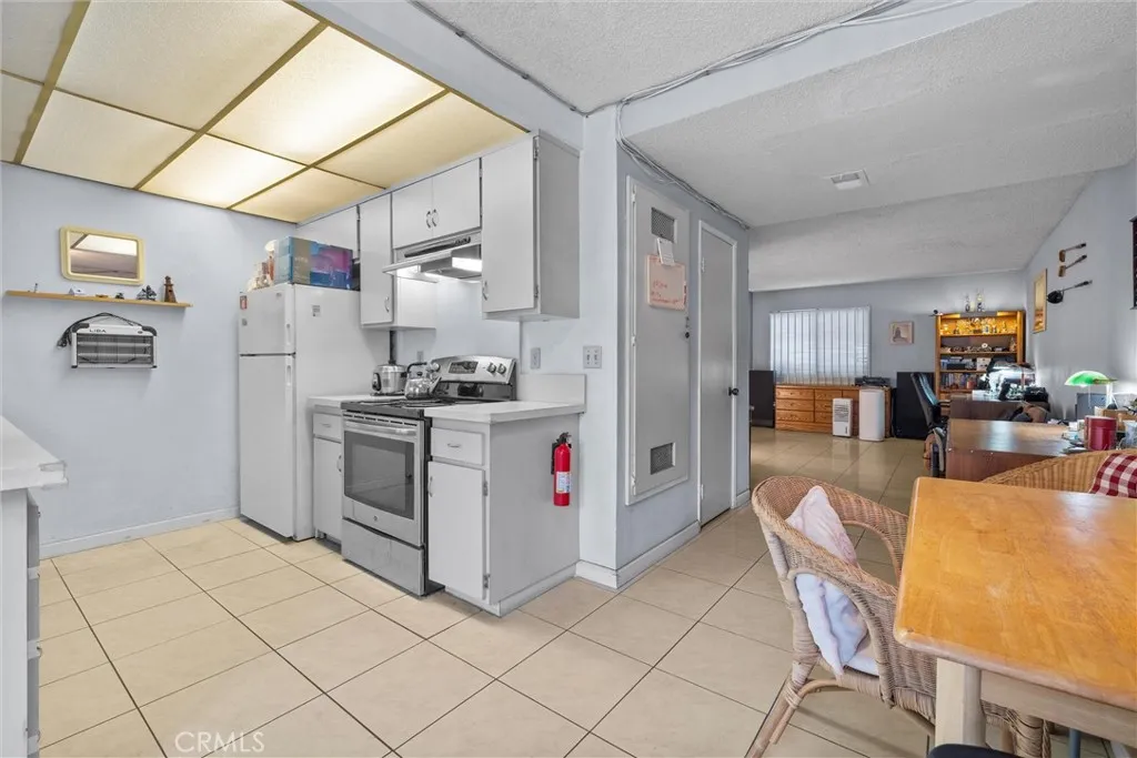 1717 S San Gabriel Blvd, San Gabriel, California 91776 home-pic-8
