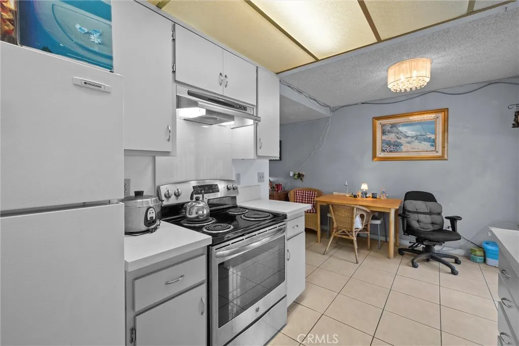 1717 S San Gabriel Blvd, San Gabriel, California 91776 home-pic-11