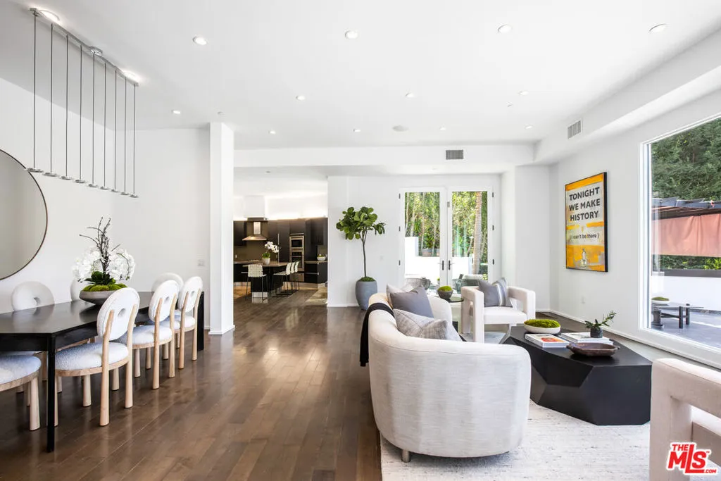 1642 Lindacrest Drive, Beverly Hills, California 90210 home-pic-2