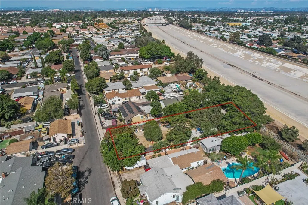 519 519 S Susan, Santa Ana, California 92704 home-pic-2