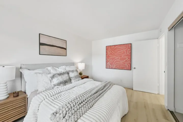 154 Granada, Mountain View, California 94043