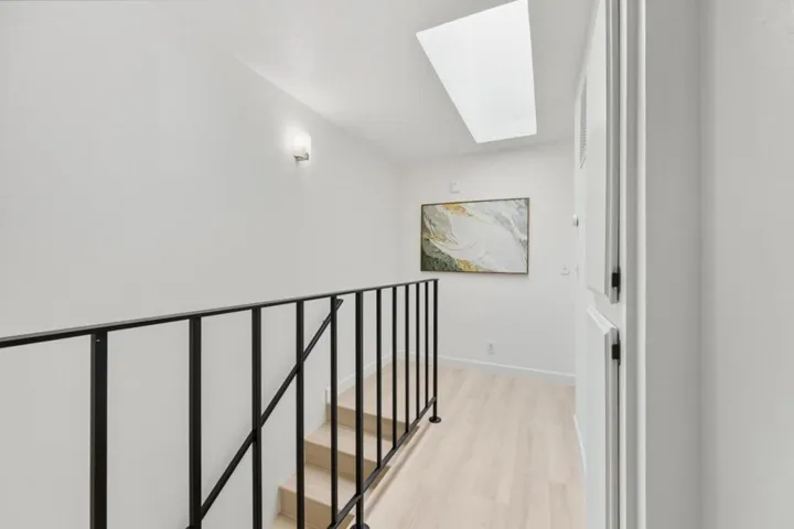 154 Granada, Mountain View, California 94043