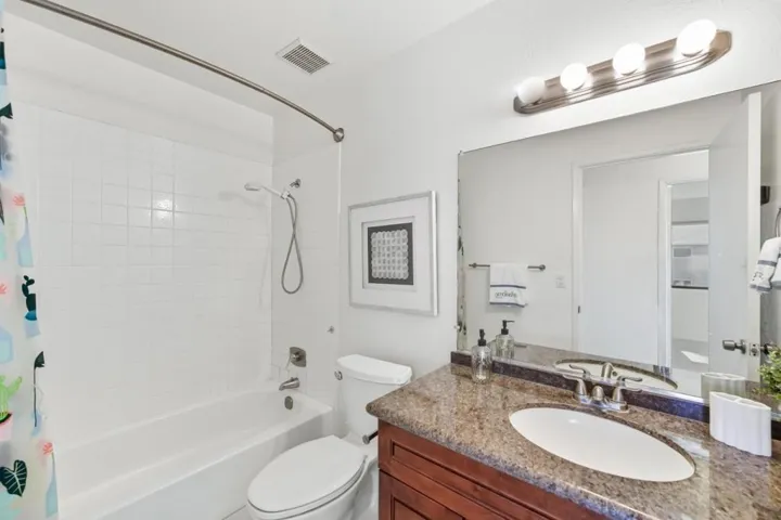 154 Granada, Mountain View, California 94043