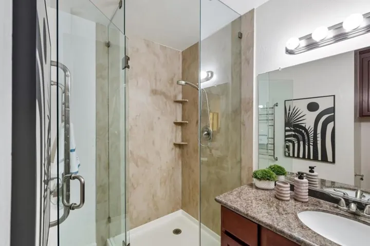 154 Granada, Mountain View, California 94043