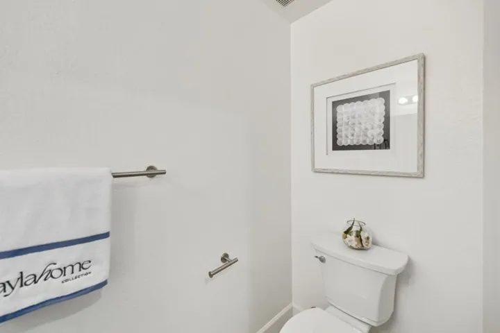 154 Granada, Mountain View, California 94043