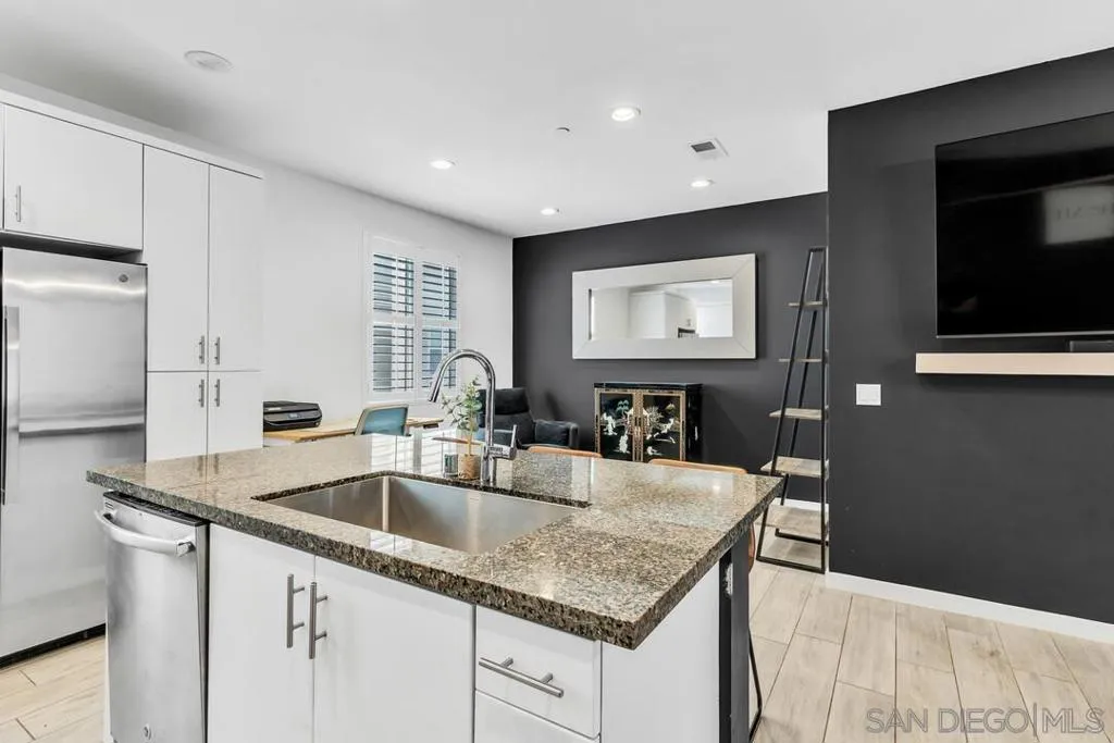 1842 Observation Way 3, Chula Vista, California 91915 home-pic-14