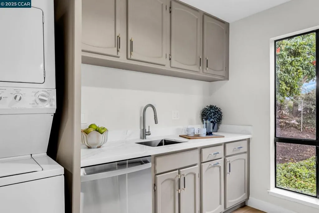 16411 Saratoga St 106w, San Leandro, California 94578 home-pic-6