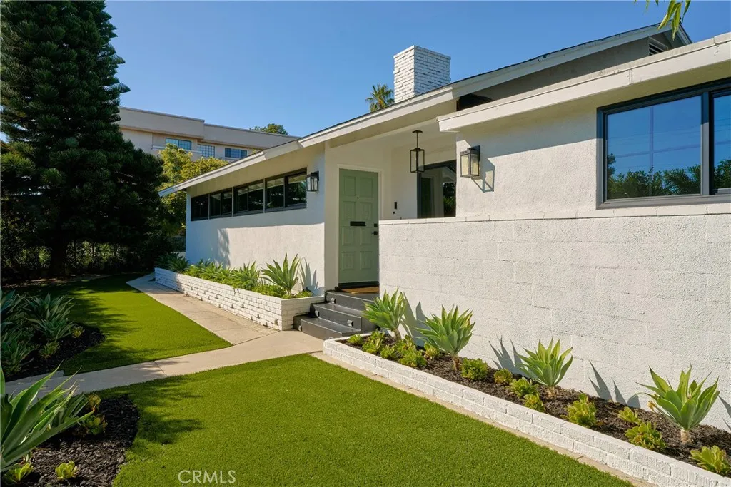 4800 4800 Mary Ellen, Sherman Oaks, California 91423 home-pic-6