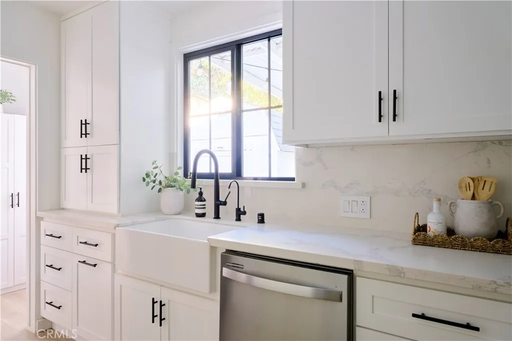 4800 4800 Mary Ellen, Sherman Oaks, California 91423 home-pic-22