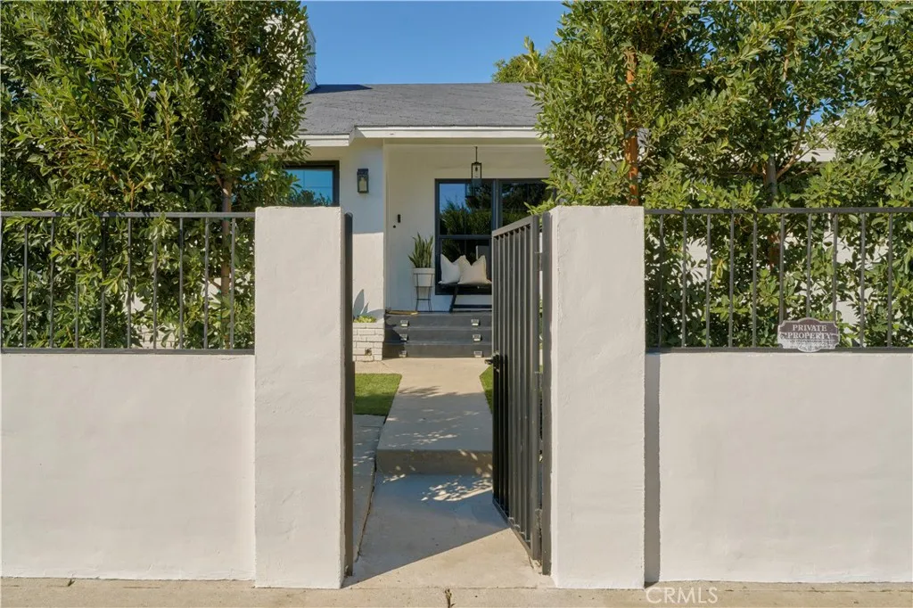 4800 4800 Mary Ellen, Sherman Oaks, California 91423 home-pic-0
