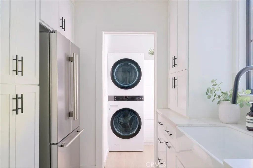 4800 4800 Mary Ellen, Sherman Oaks, California 91423 home-pic-24