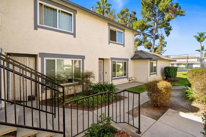3414 Los Mochis Way, Oceanside, California 92056