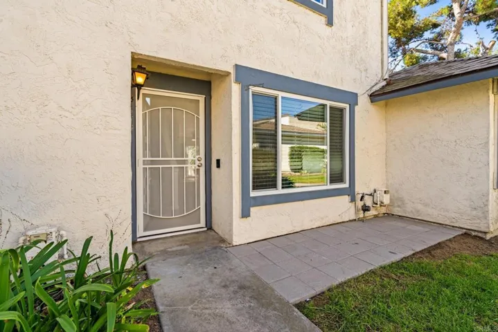 3414 Los Mochis Way, Oceanside, California 92056
