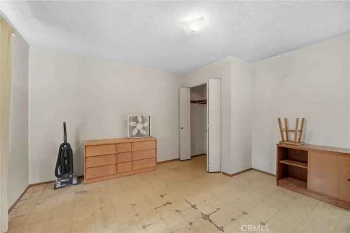 15141 Randall, Fontana, California 92335