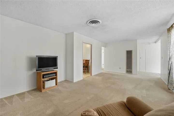 15141 Randall, Fontana, California 92335