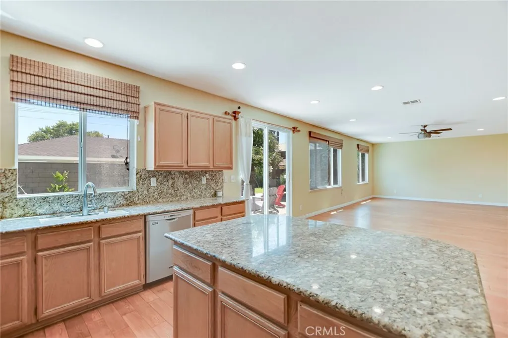 12139 Serra Avenue, Chino, California 91710 home-pic-12