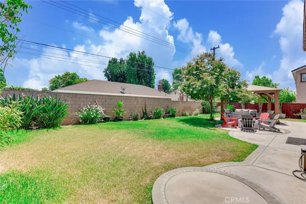 12139 Serra Avenue, Chino, California 91710 home-pic-33