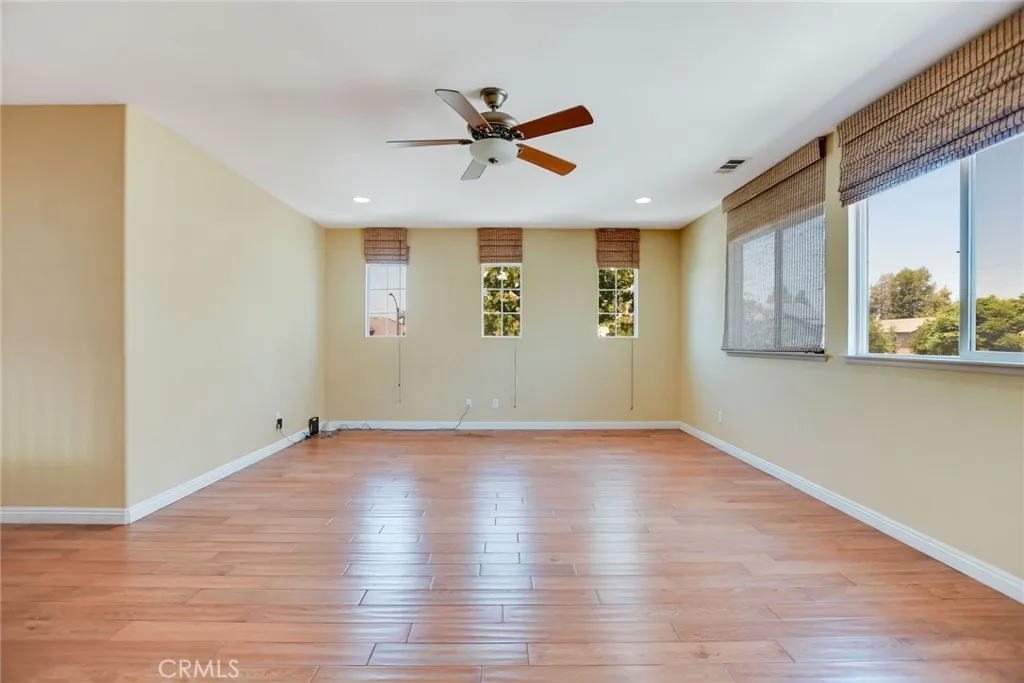 12139 Serra Avenue, Chino, California 91710 home-pic-32