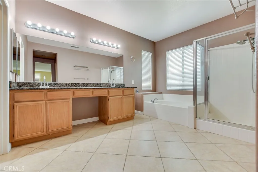 12139 Serra Avenue, Chino, California 91710 home-pic-24