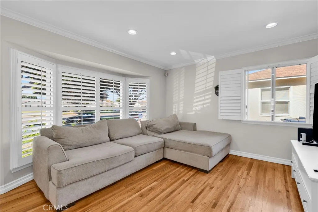 5514 Bellflower Blvd, Lakewood, California 90713 home-pic-10