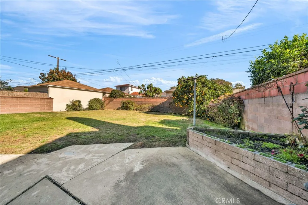 5514 Bellflower Blvd, Lakewood, California 90713 home-pic-36