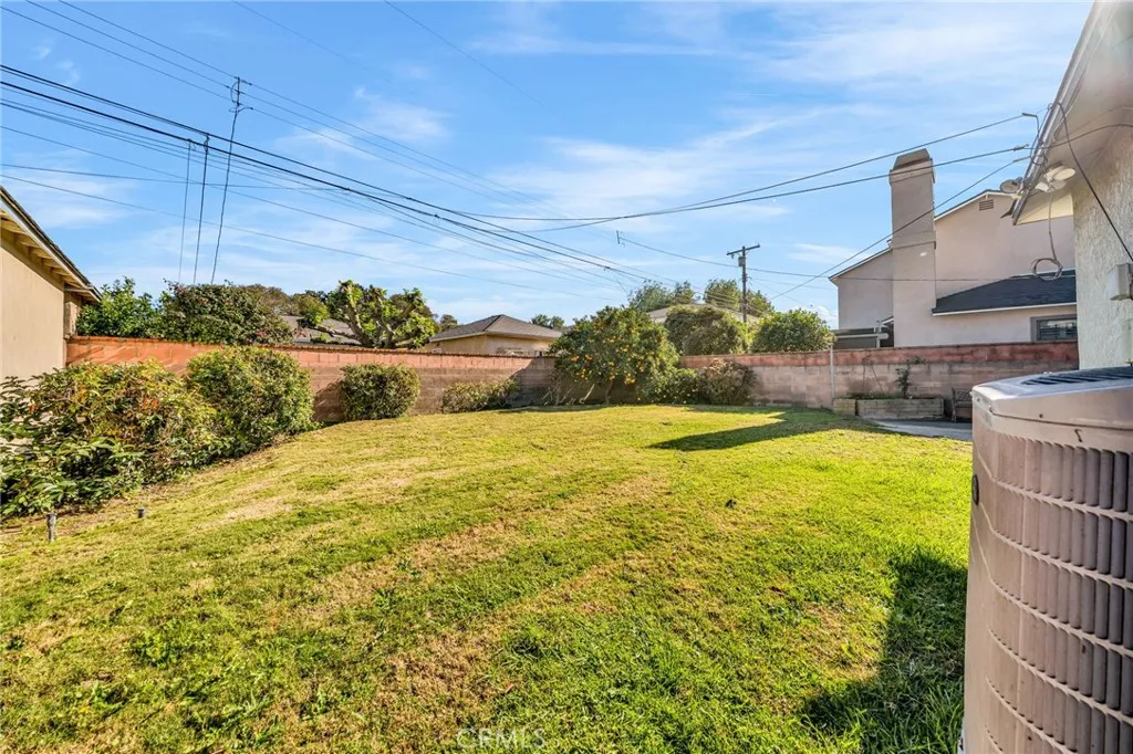 5514 Bellflower Blvd, Lakewood, California 90713 home-pic-37