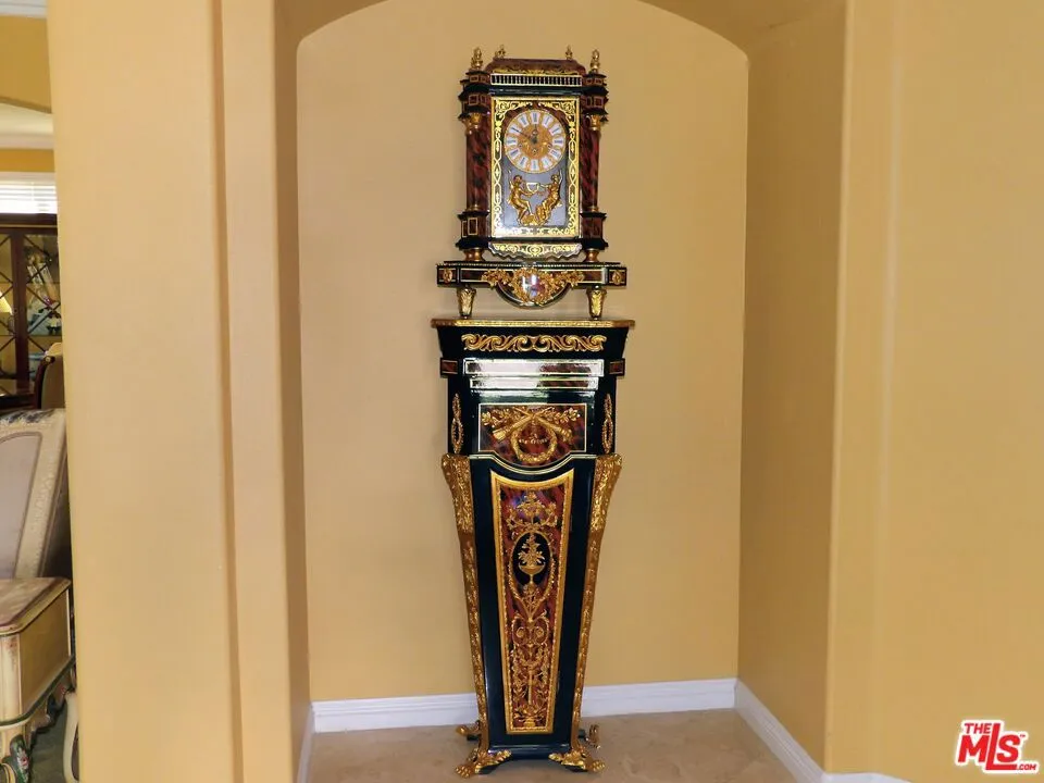 1236 Kendrick Court, Corona, California 92881 home-pic-2