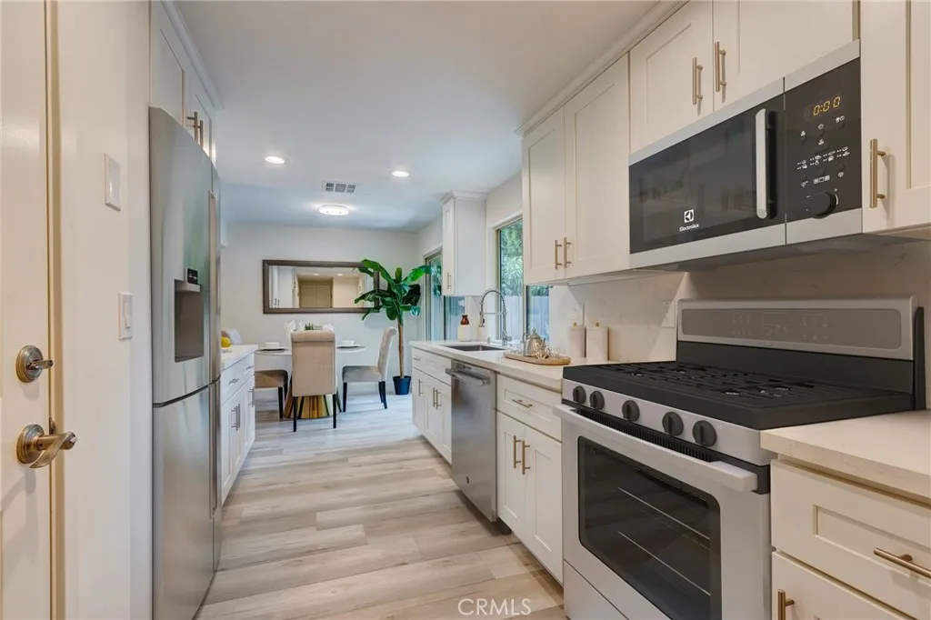 914 Fairview Avenue 15, Arcadia, California 91007 home-pic-18