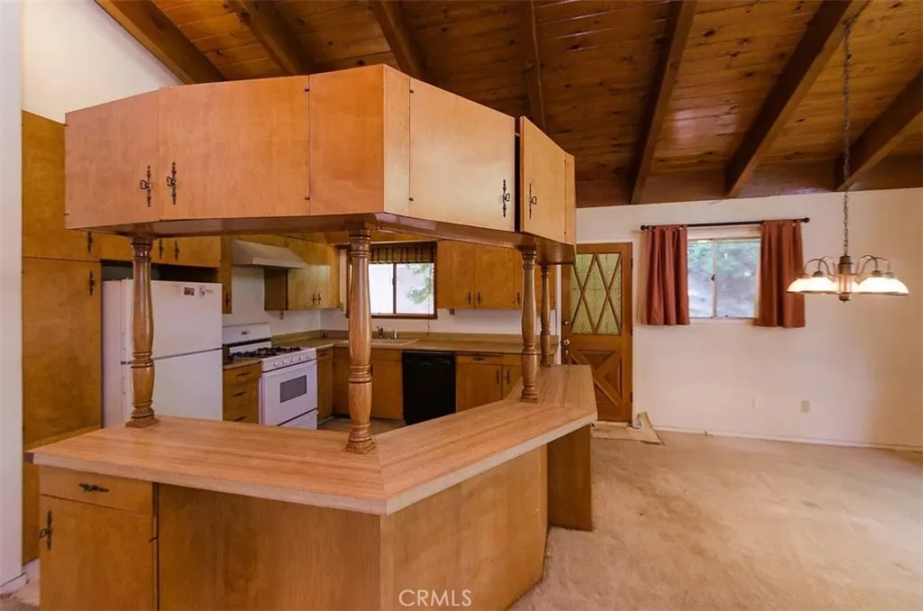 22348 Glenwood, Crestline, California 92325 home-pic-27