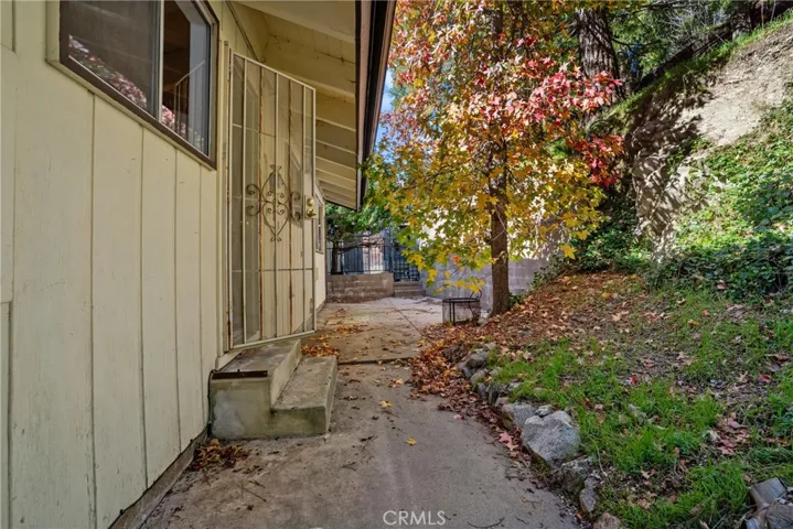 From dining/kitchen to rear patio area