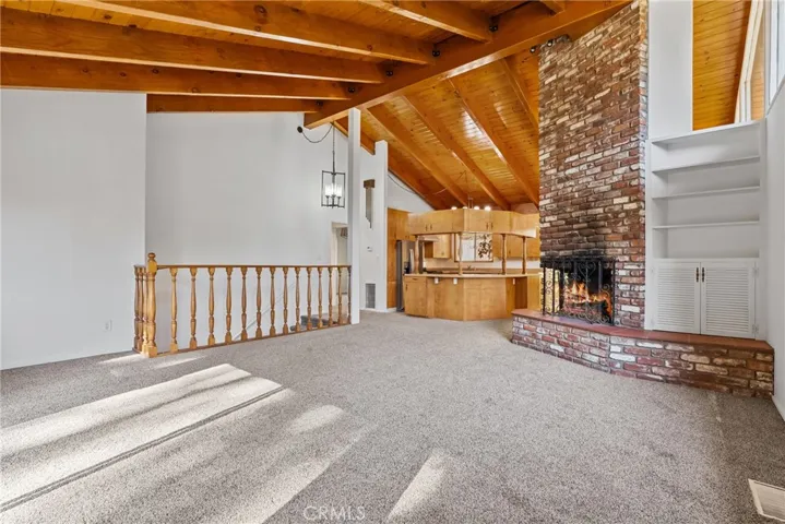 It flows into the kitchen and dining areas