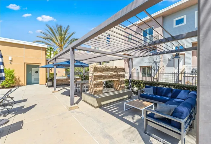 Entertaining area at the pool