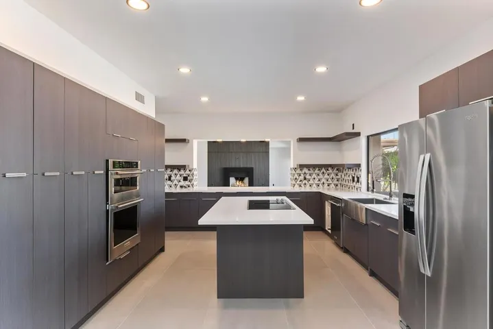023_Kitchen