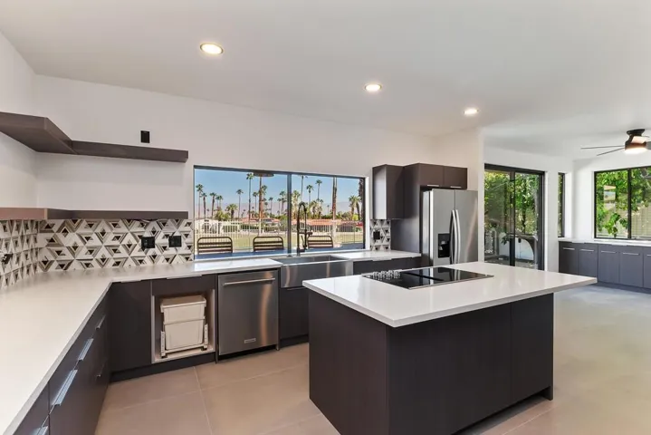 020_Kitchen
