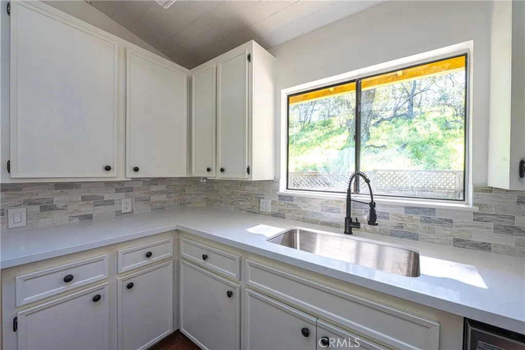 5670 Venado, Atascadero, California 93422 home-pic-10