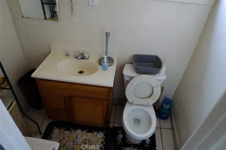 1/4 Bath