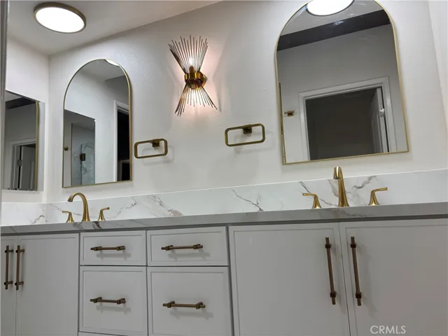 668 S Iron Horse Lane, Anaheim Hills, California 92807