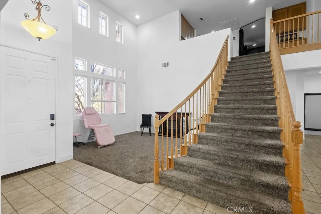 11863 Garret Lane, Victorville, California 92392 home-pic-5