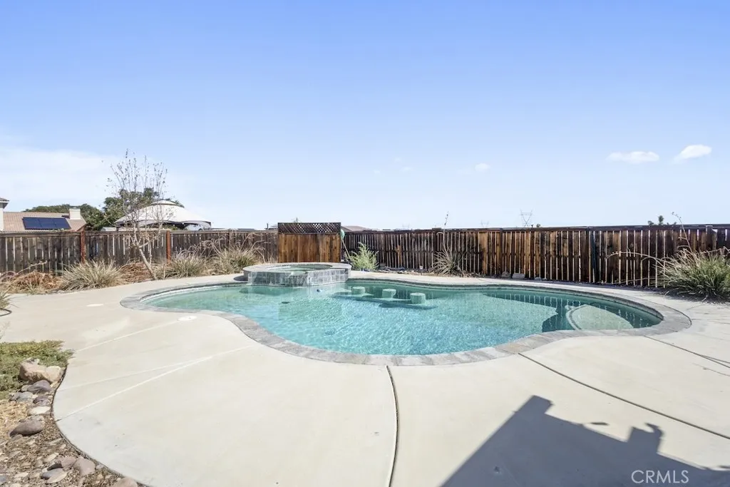 11863 Garret Lane, Victorville, California 92392 home-pic-57