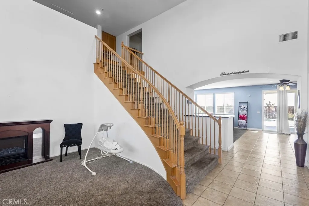 11863 Garret Lane, Victorville, California 92392 home-pic-4