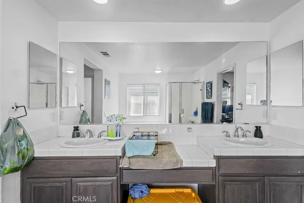 11863 Garret Lane, Victorville, California 92392 home-pic-22