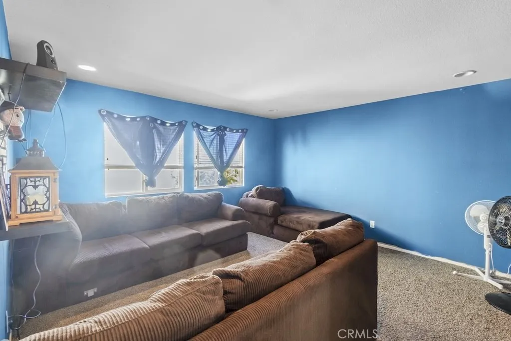 11863 Garret Lane, Victorville, California 92392 home-pic-24
